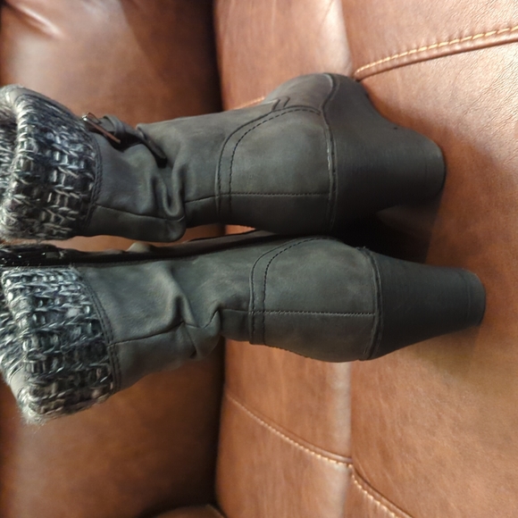 Ingaro Destress Grey Ankle Boots - Picture 7 of 11